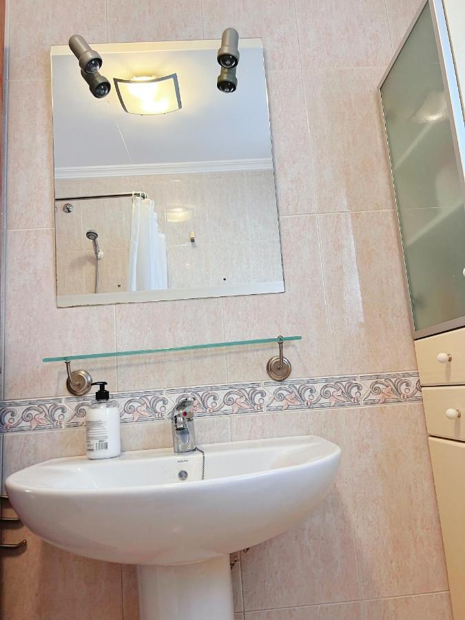 3 Habitacion Centro Huelva Exteriör bild